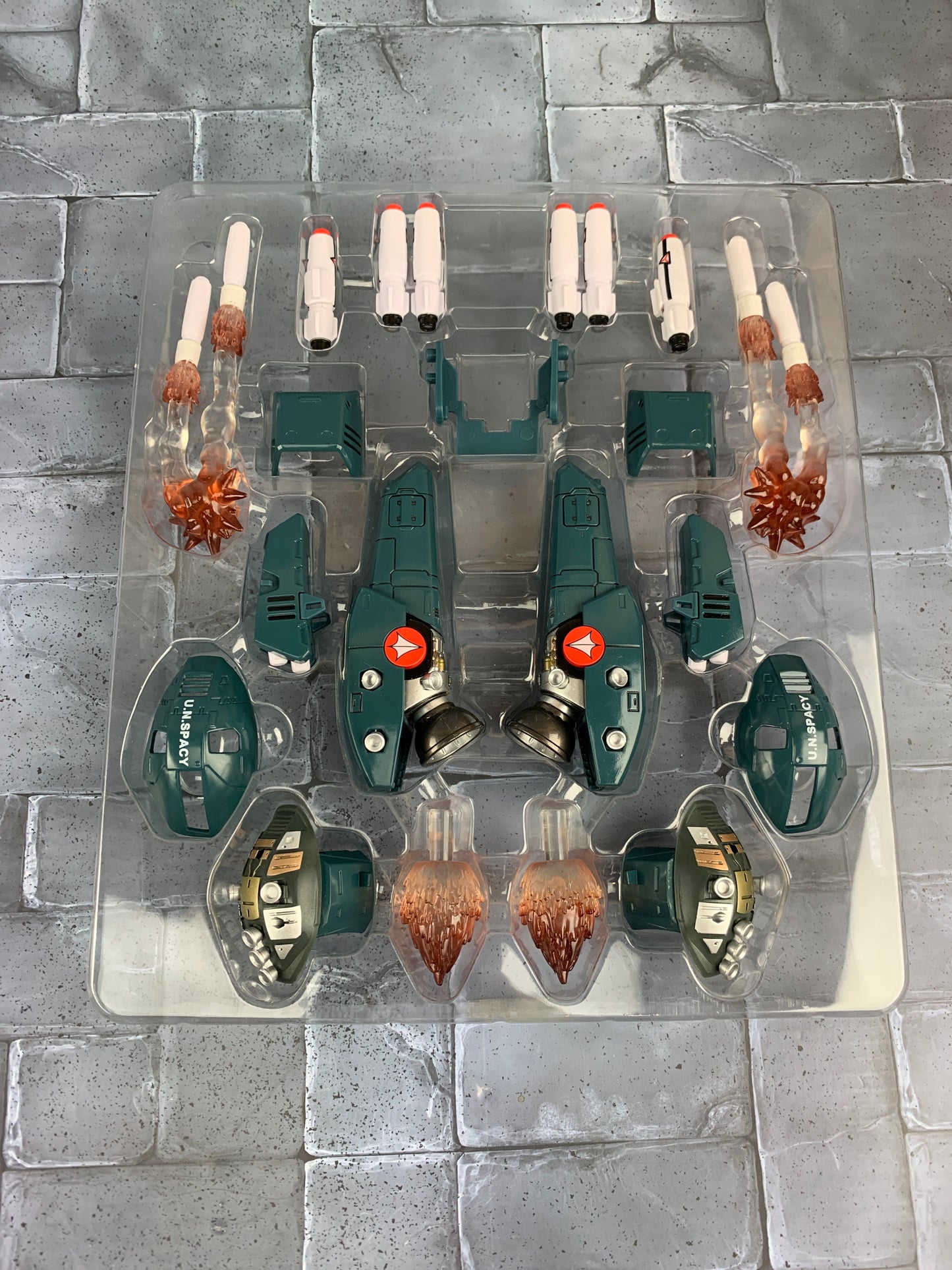 ROBOTECH “Super Deformed” VF-1S Roy Fokker’s Veritech Fighter w/ Upgrade set (as is, missing battle canopy)