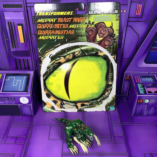 Transformers Beast Wars Razor Claw with full Card Razorclaw