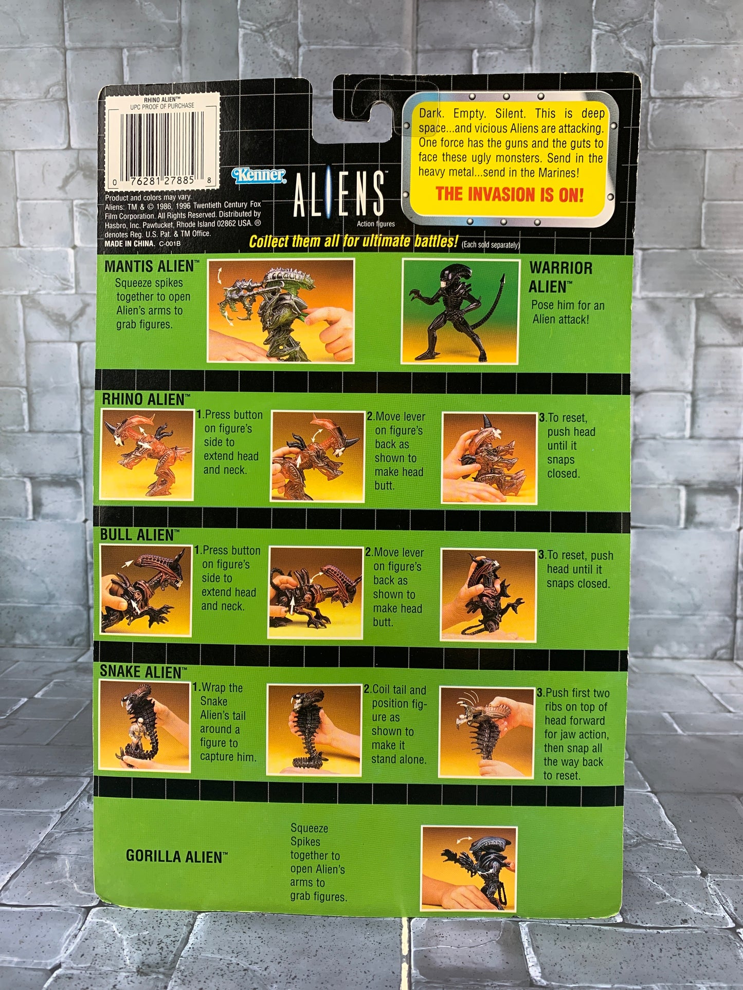 Kenner Aliens Carded Action Figure RHINO ALIEN