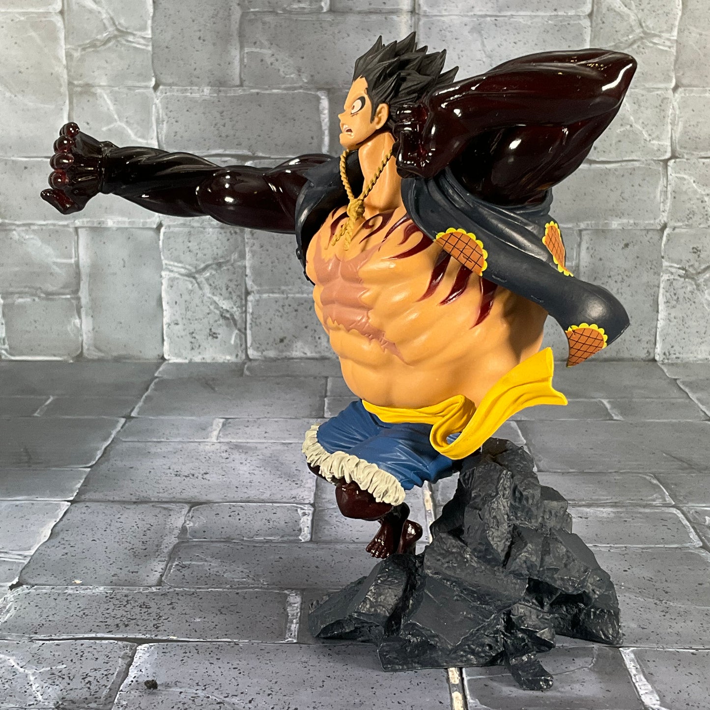 One Piece: Banpresto CraneKing - Monkey D Luffy (Resealed)
