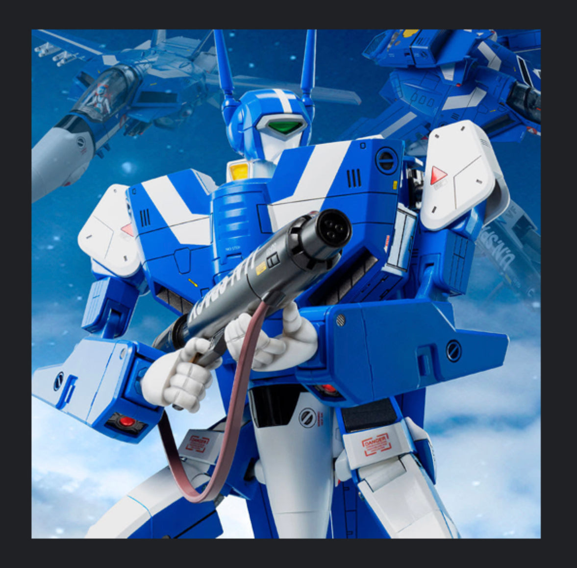 ThreeZero Robotech BLUE Max Sterling & RED Veritech Miriya Set for $500