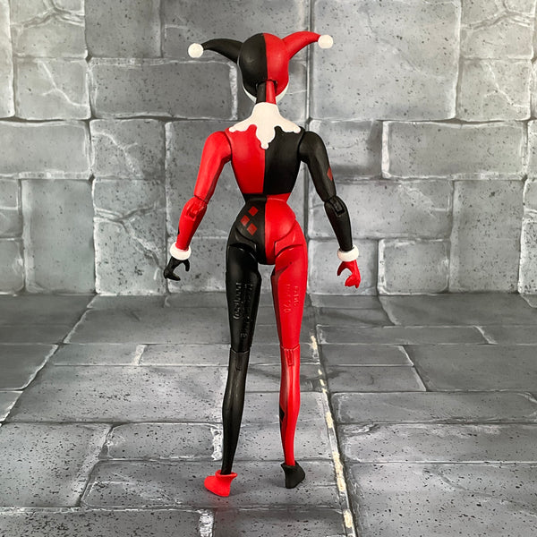 DC Collectibles - Batman: The Adventures Continue - Harley Quinn