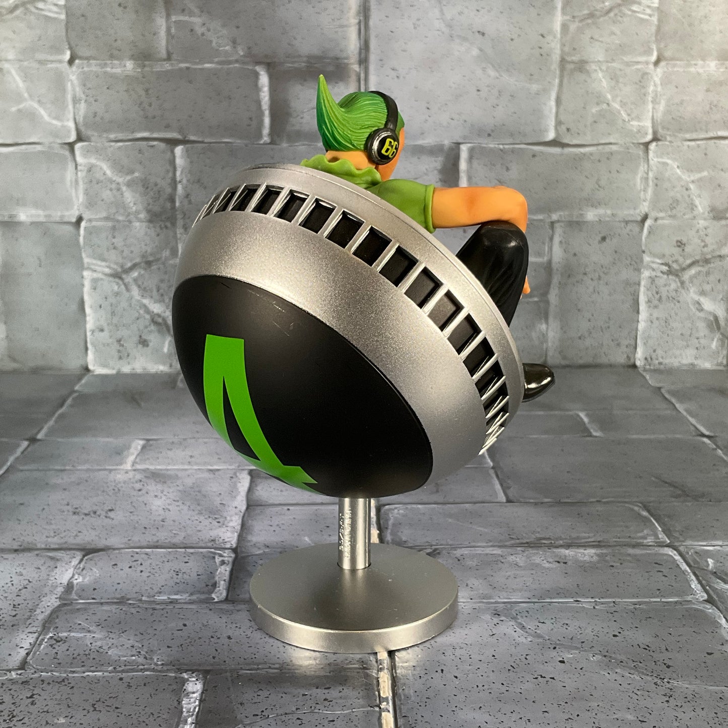 One Piece: Banpresto CraneKing - Vinsmoke Yonji (Resealed)