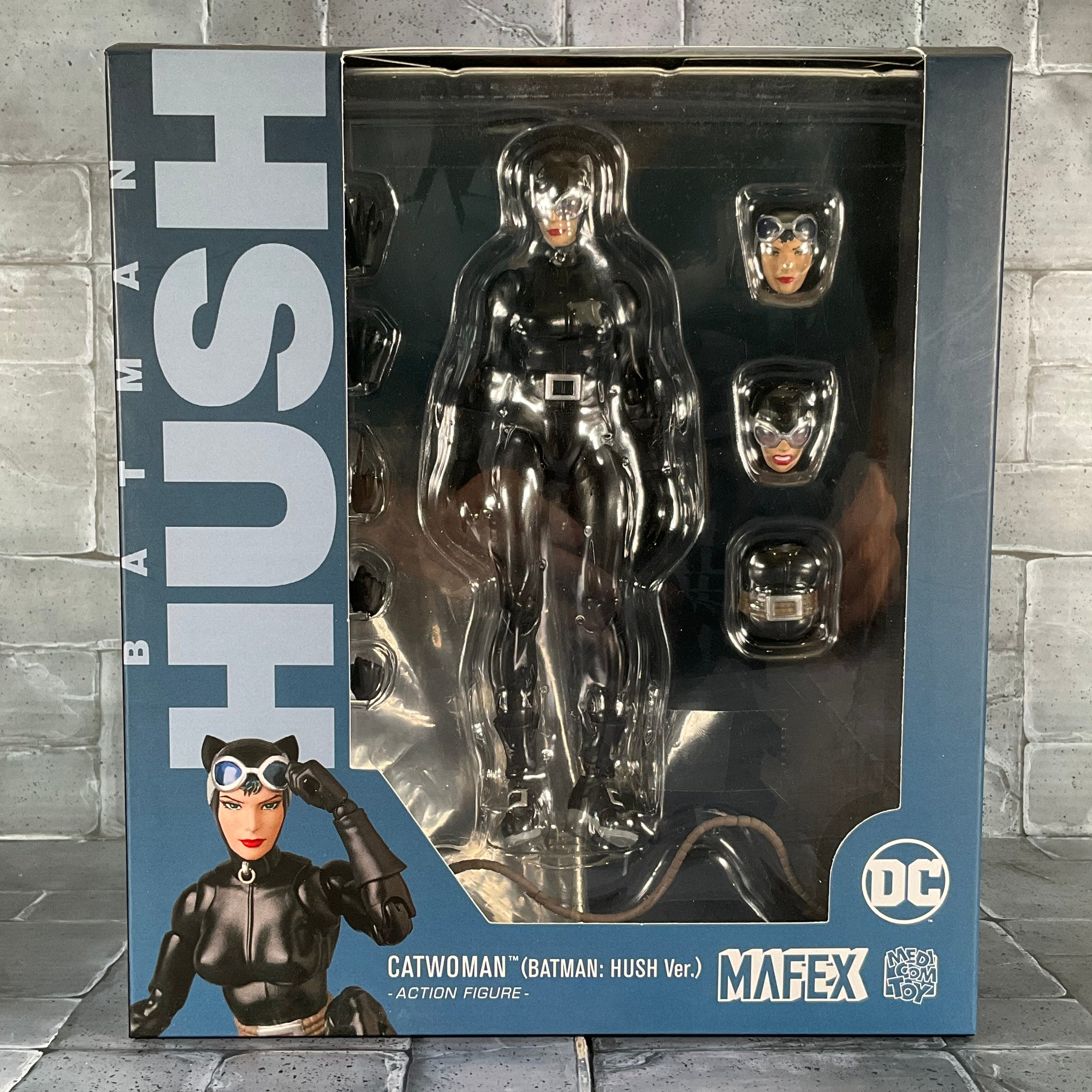 Mafex Batman Hush Catwoman