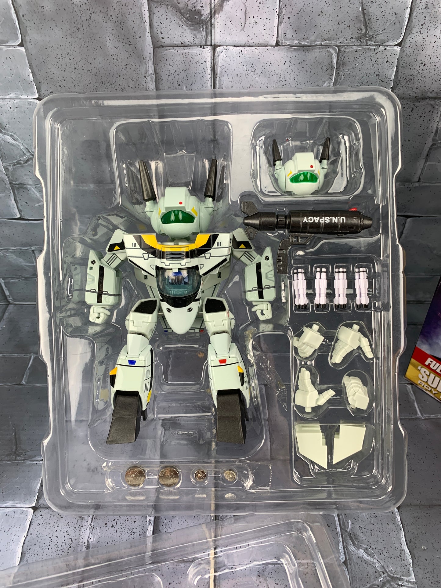 ROBOTECH “Super Deformed” VF-1S Roy Fokker’s Veritech Fighter w/ Upgrade set (as is, missing battle canopy)