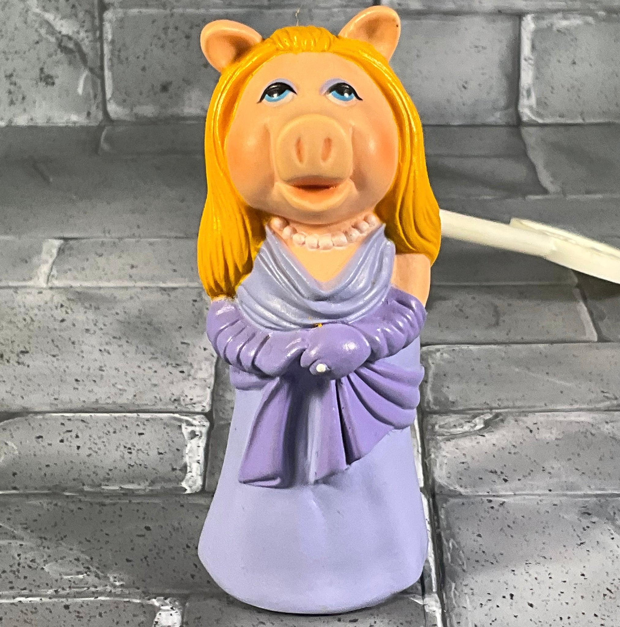 Fisher Price Stick Puppet: Miss Piggy