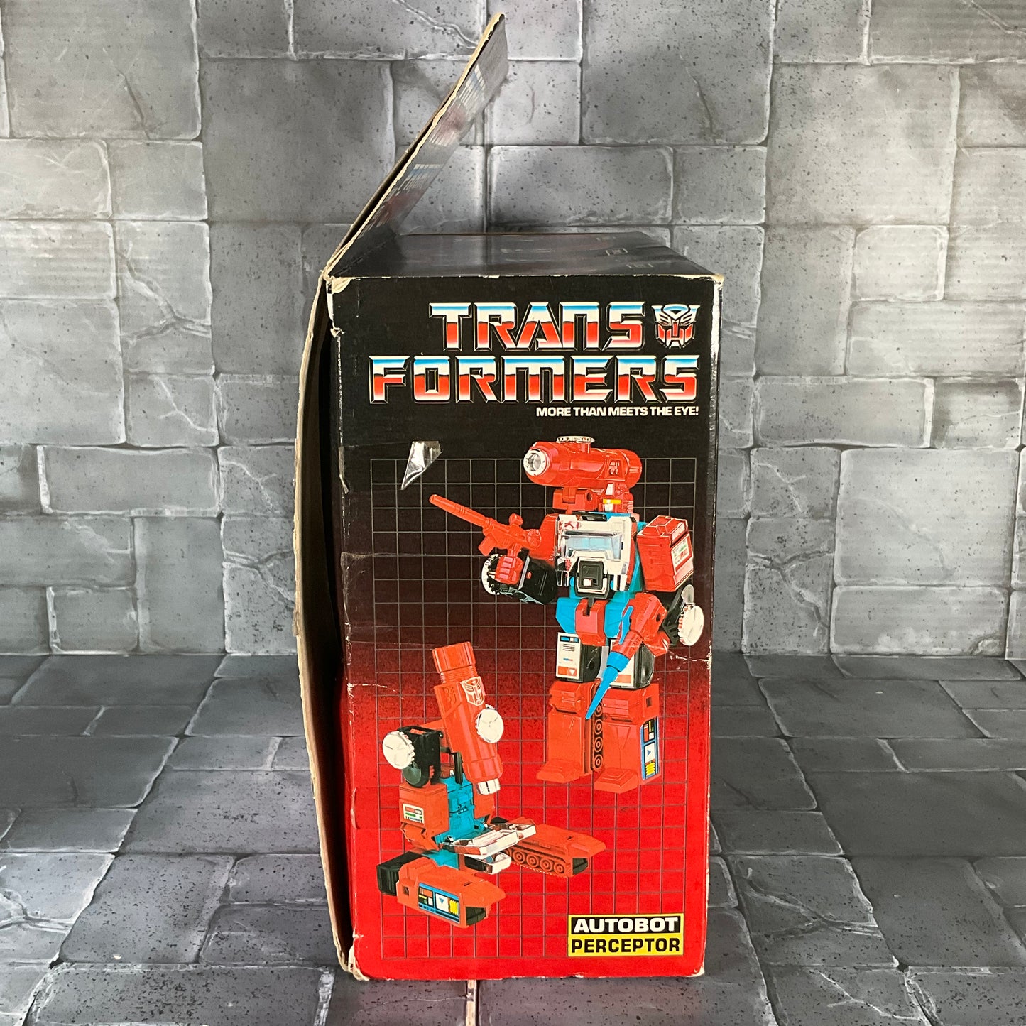 Transformers: G1 - PERCEPTOR Complete in Box (Takara)