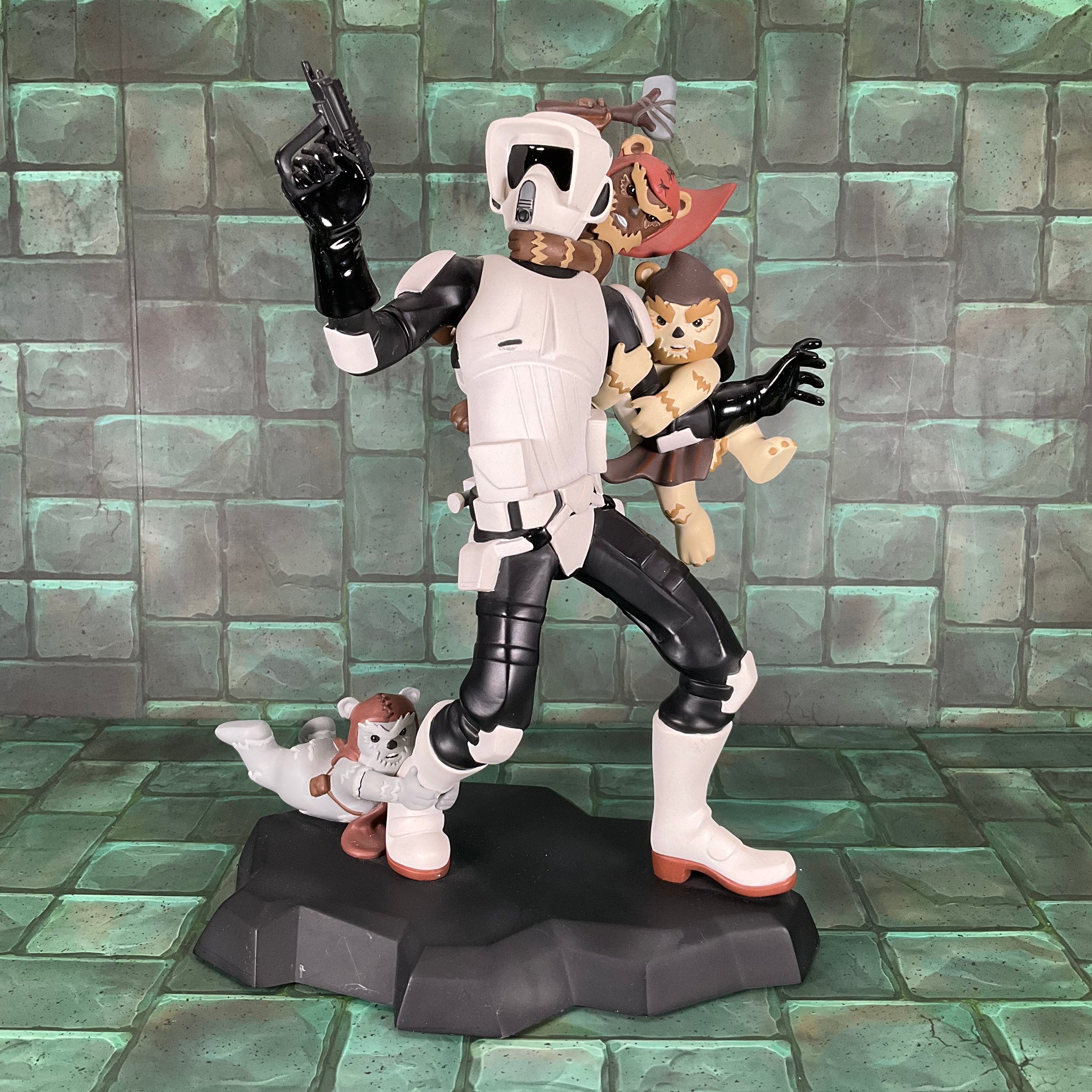 Star Wars Gentle Giant Animated Biker Scout Attacked by Ewoks
