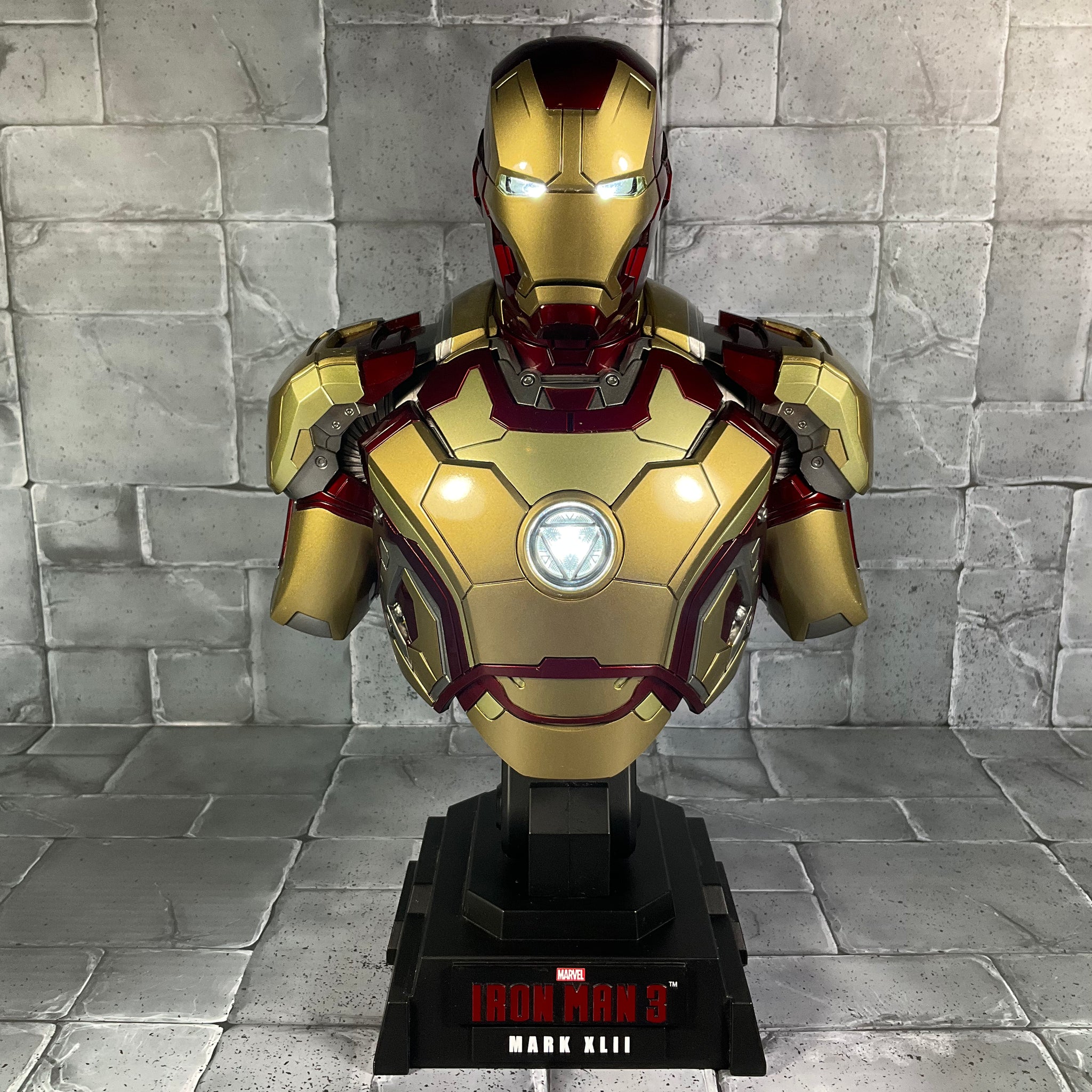 Iron Man 3 Mark XLII Bust 1/4th Scale
