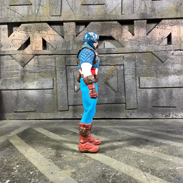 Captain America Mezco 1/12 Figure