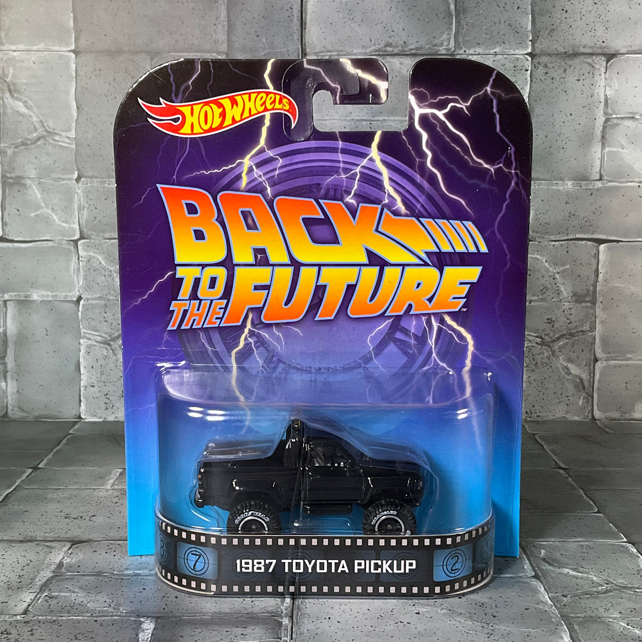 Hot Wheels 2013 Back to the Future First Edition 1987 Toyota Pickup